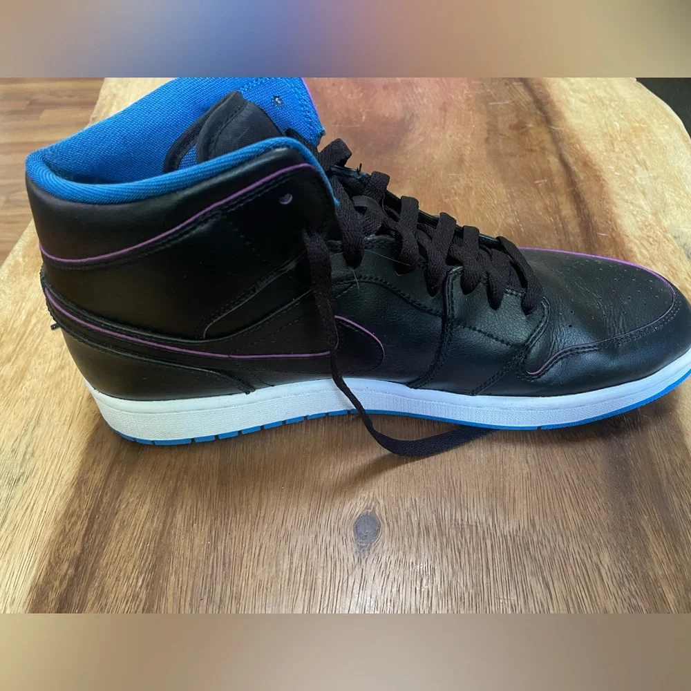 Air Jordan 1 Mid Radio Raheem Shoes